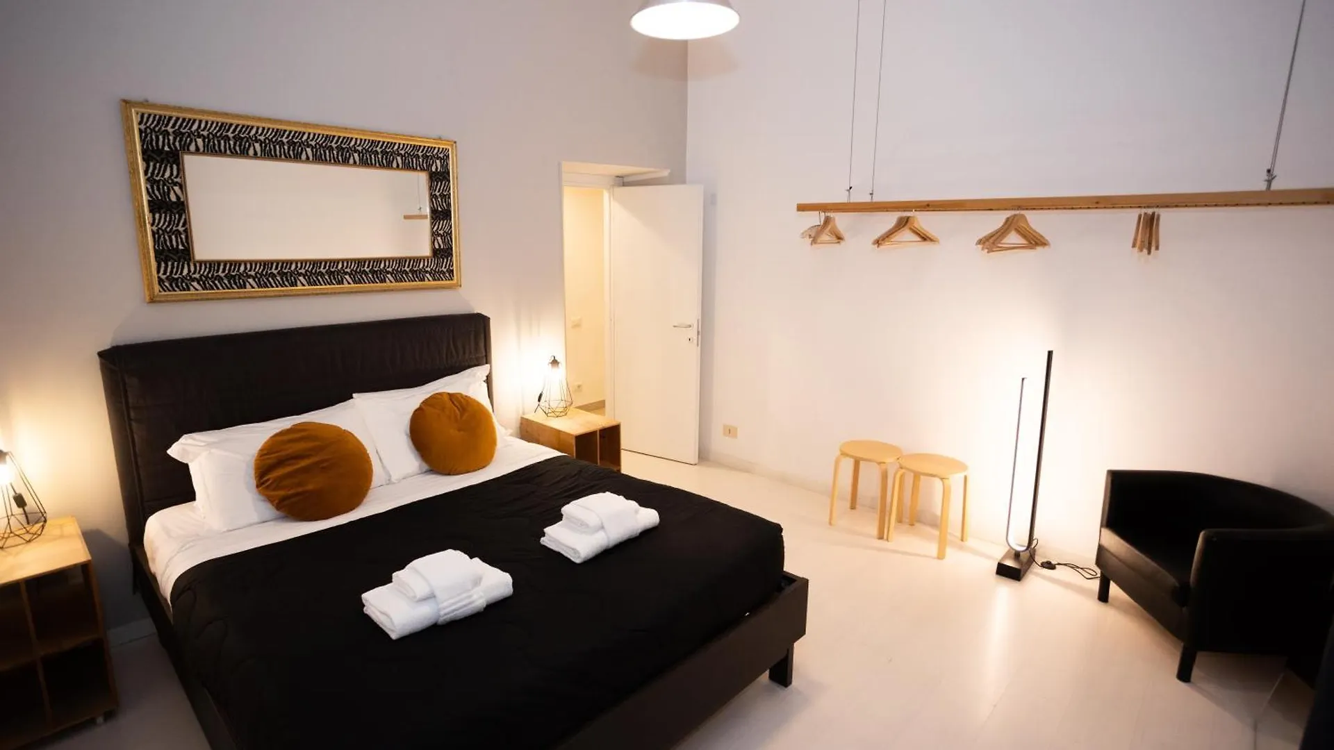 Persia Collection Colosseo Apartment Rome