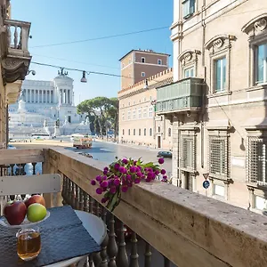 Amazing Piazza Venezia Vakantiehuis